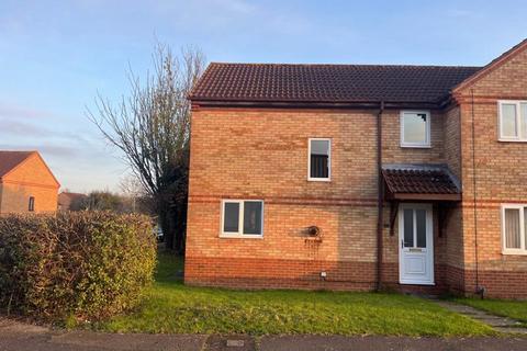 3 bedroom semi-detached house to rent, Westfield Way, Bristol