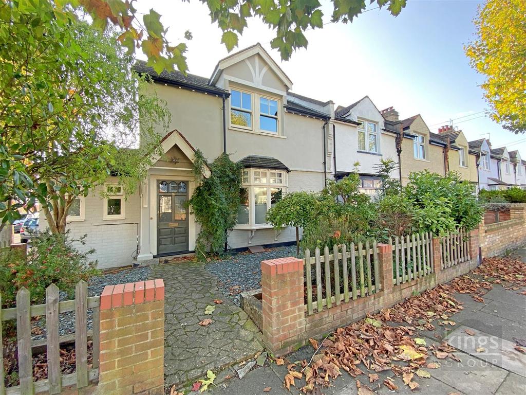 Edenbridge Road, Enfield 3 bed end of terrace house £675,000