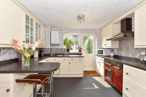 4 bedroom detached house for sale, Slaney Road, Staplehurst, Kent