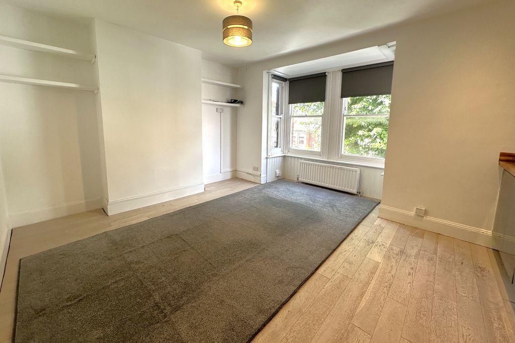 Apartment in Brighton - View 2
