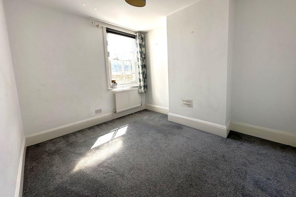 Apartment in Brighton - View 5