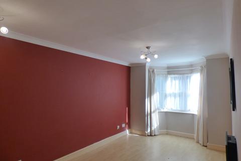 1 bedroom ground floor flat to rent, Cathedral Walk, Chelmsford CM1