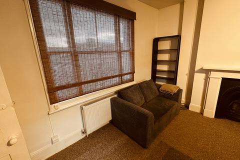 1 bedroom flat to rent, Alexander Road, London N19