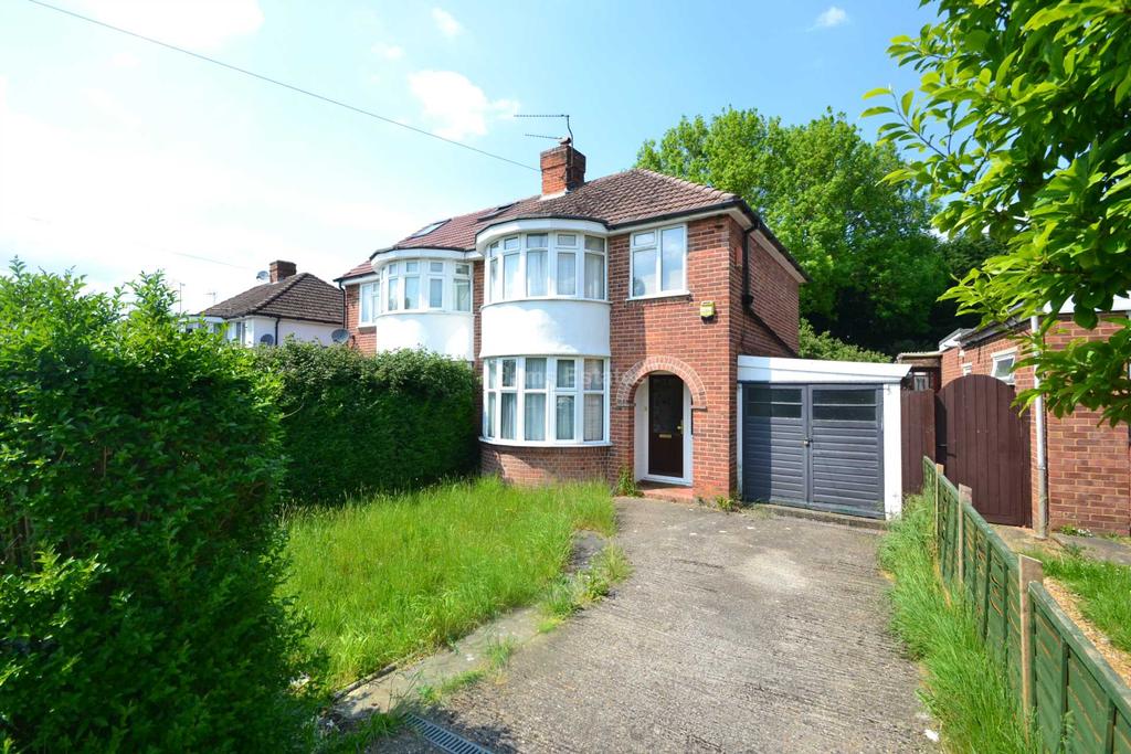 Stanhope Road, Reading 3 bed semidetached house £1,305 pcm (£301 pw)