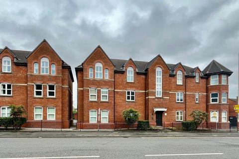 2 bedroom flat to rent, St Johns Court, Chorley Road, Westhoughton, Bolton, BL5