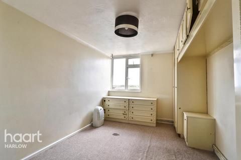2 bedroom flat to rent, Long Banks, Harlow