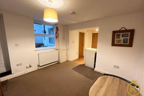 2 bedroom ground floor flat for sale, Osborne Road, Southsea