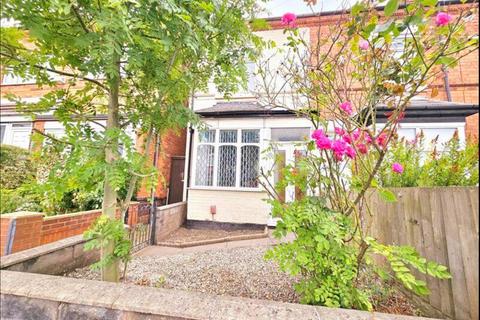 2 bedroom end of terrace house to rent, Court Lane, Birmingham