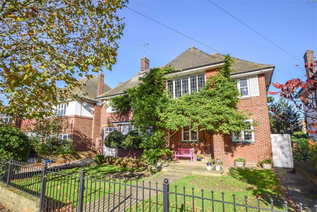 St Vincents Road, Westcliffonsea, Essex 5 bed detached house £950,000