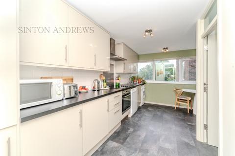 40 Fairlea Place, London, W5 1SP