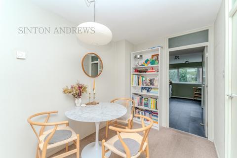 40 Fairlea Place, London, W5 1SP