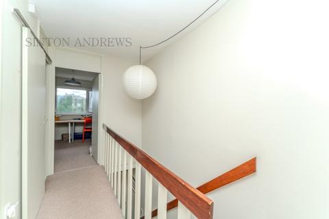 40 Fairlea Place, London, W5 1SP