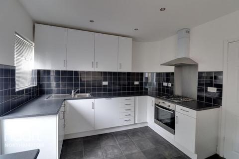 3 bedroom terraced house to rent, Dallington Road, Northampton