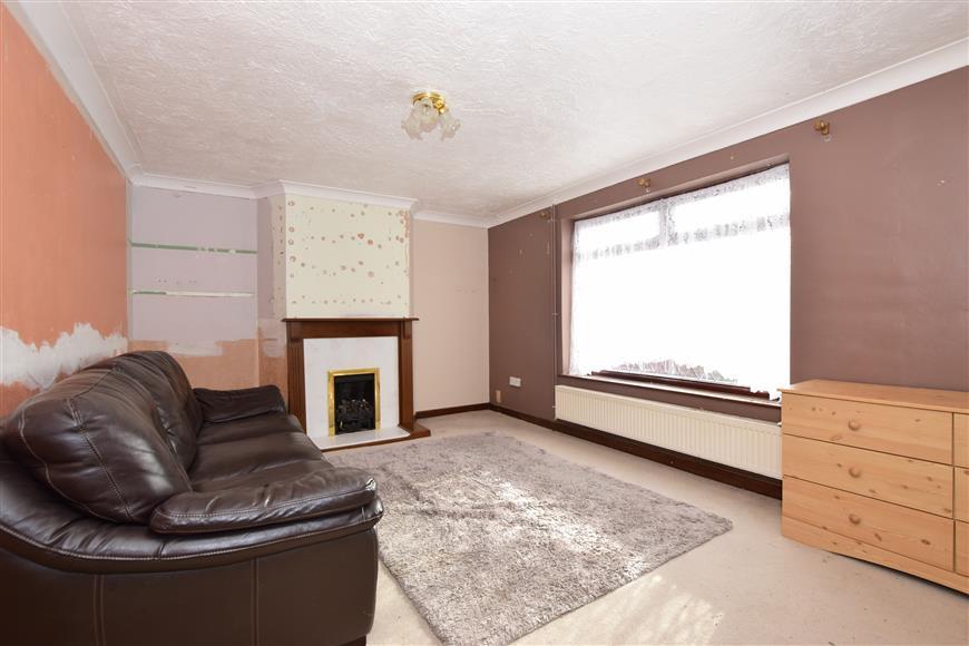 Durban Crescent, Dover, Kent 3 bed end of terrace house £180,000
