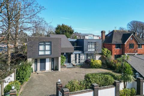 undefined, Dyke Road Avenue, Brighton, BN1