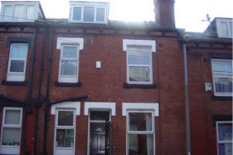 2 bedroom terraced house to rent, Harold View, Hyde Park, Leeds LS6 1PP