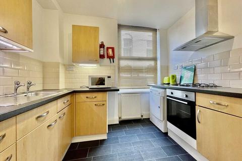 2 bedroom apartment to rent, Camden Street, Plymouth