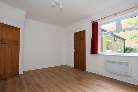 1 bedroom ground floor flat to rent, Derby Road, Hinckley