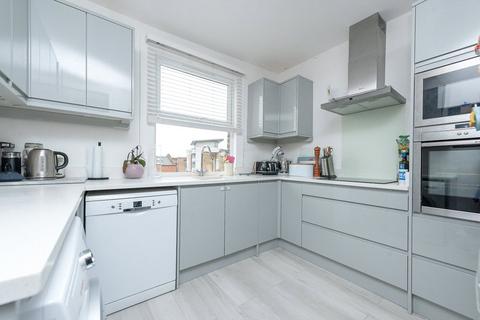 3 bedroom apartment to rent, St Julians Road, London, NW6