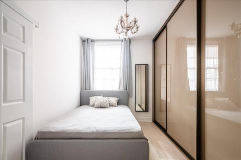 1 bedroom apartment to rent, Seymour House, London, WC1H