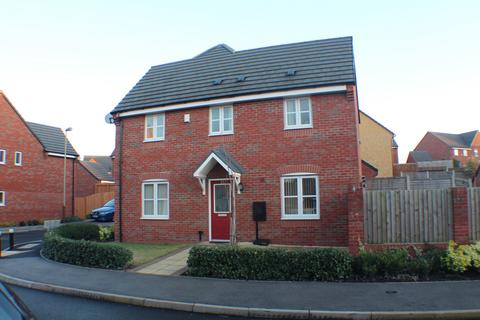 3 bedroom semi-detached house to rent, Stillington Crescent, Leicester LE5