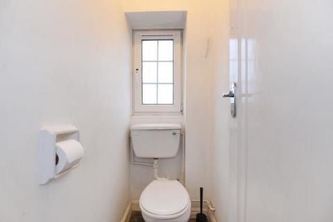 undefined, Sion Court,  Twickenham,  TW1