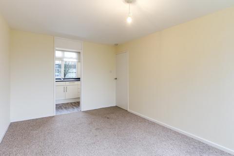 1 bedroom flat to rent, Furnace Green, Crawley