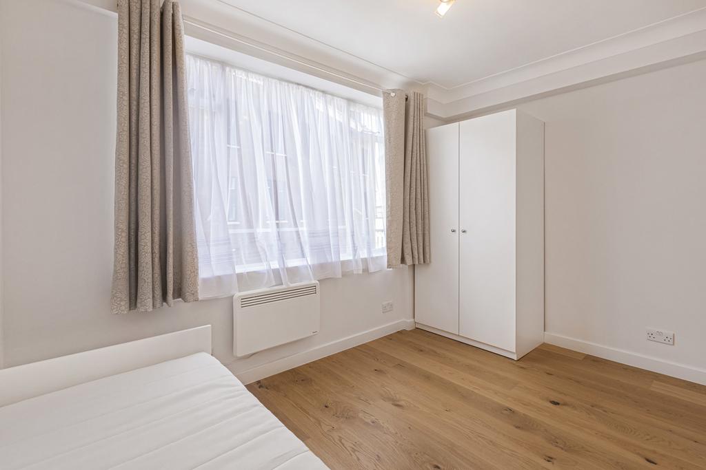 Apartment in London - View 2