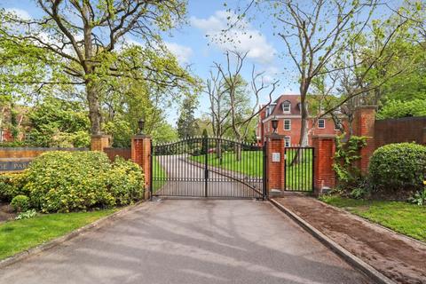 4 bedroom detached house for sale, Hillside Park, Sunningdale SL5