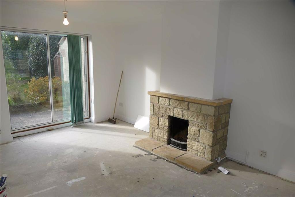 Wenhill Heights, Calne 3 bed detached house £259,950