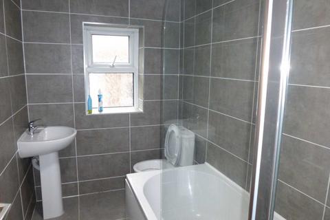 10 bedroom semi-detached house to rent, Amherst Road, Fallowfield
