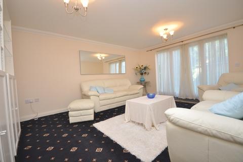 2 bedroom flat to rent, Morello Gardens, Hitchin, SG4