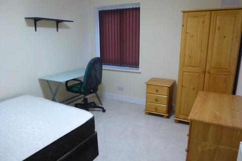 7 bedroom flat to rent, Egerton Road, Manchester