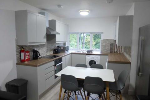 5 bedroom flat to rent, Egerton Road, Fallowfield