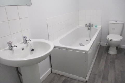 2 bedroom flat to rent, Nelson Road, Hastings