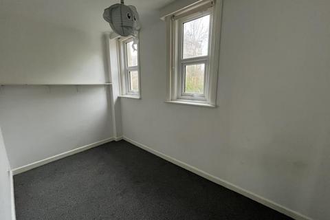 2 bedroom flat to rent, Nelson Road, Hastings