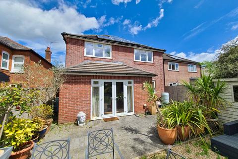 3 bedroom detached house for sale, Salisbury Road, Totton, Southampton SO40