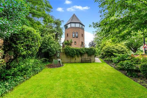 3 bedroom flat to rent, Fitzjohns Avenue, Hampstead, London