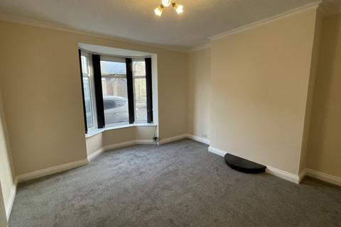 3 bedroom end of terrace house to rent, Collingwood St, Coundon, Durham, DL14