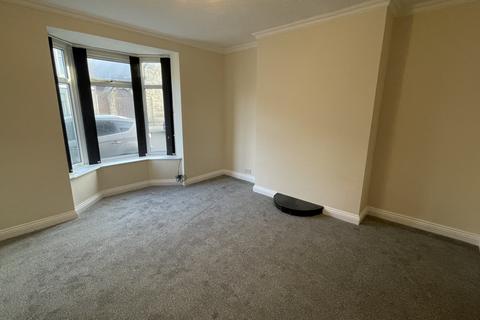 3 bedroom end of terrace house to rent, Collingwood St, Coundon, Durham, DL14