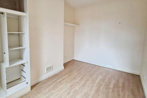 4 bedroom end of terrace house to rent, Coronation Street, Salford, Greater Manchester, M5