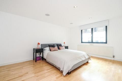 3 bedroom terraced house to rent, Gloucester Mews West,  Hyde Park,  W2