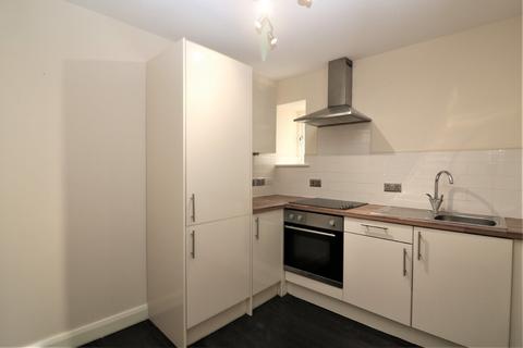 2 bedroom apartment to rent, High Street, The George Hotel