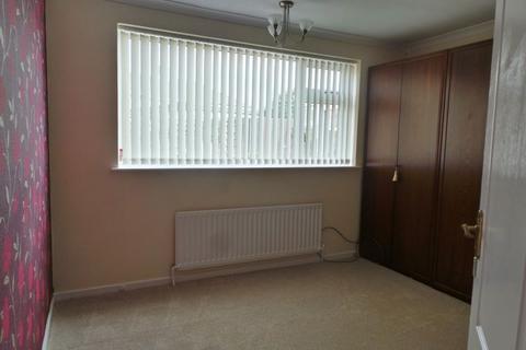 2 bedroom bungalow to rent, Topps Heath, Bedworth CV12