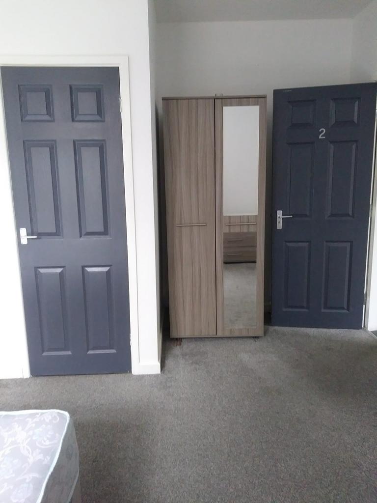 Room 4