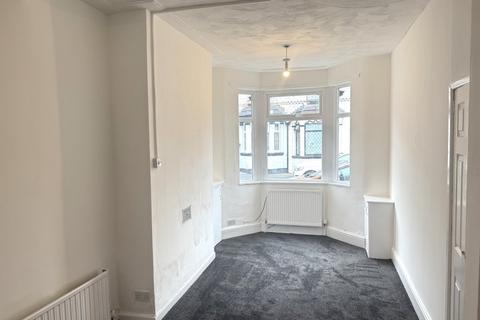 2 bedroom terraced house to rent, Stovell Road, Moston