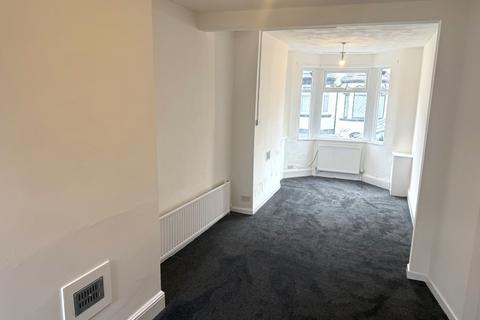 2 bedroom terraced house to rent, Stovell Road, Moston