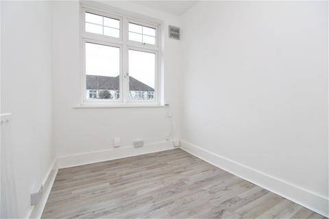 1 bedroom in a house share to rent, Abbots Way, Beckenham, BR3