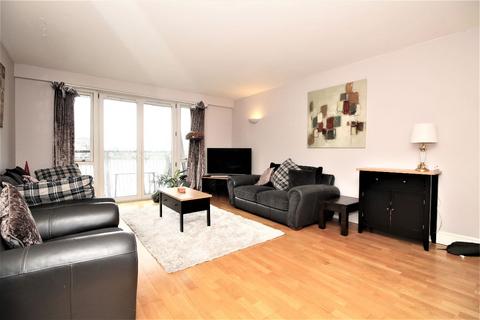 2 bedroom flat to rent, Milenium Harbour, Westferry Road, Canary Wharf E14