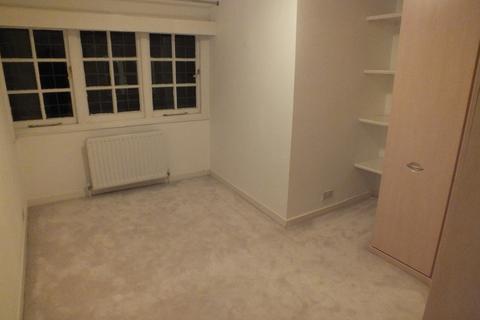 2 bedroom apartment to rent, Cross Street, Reading, Berkshire